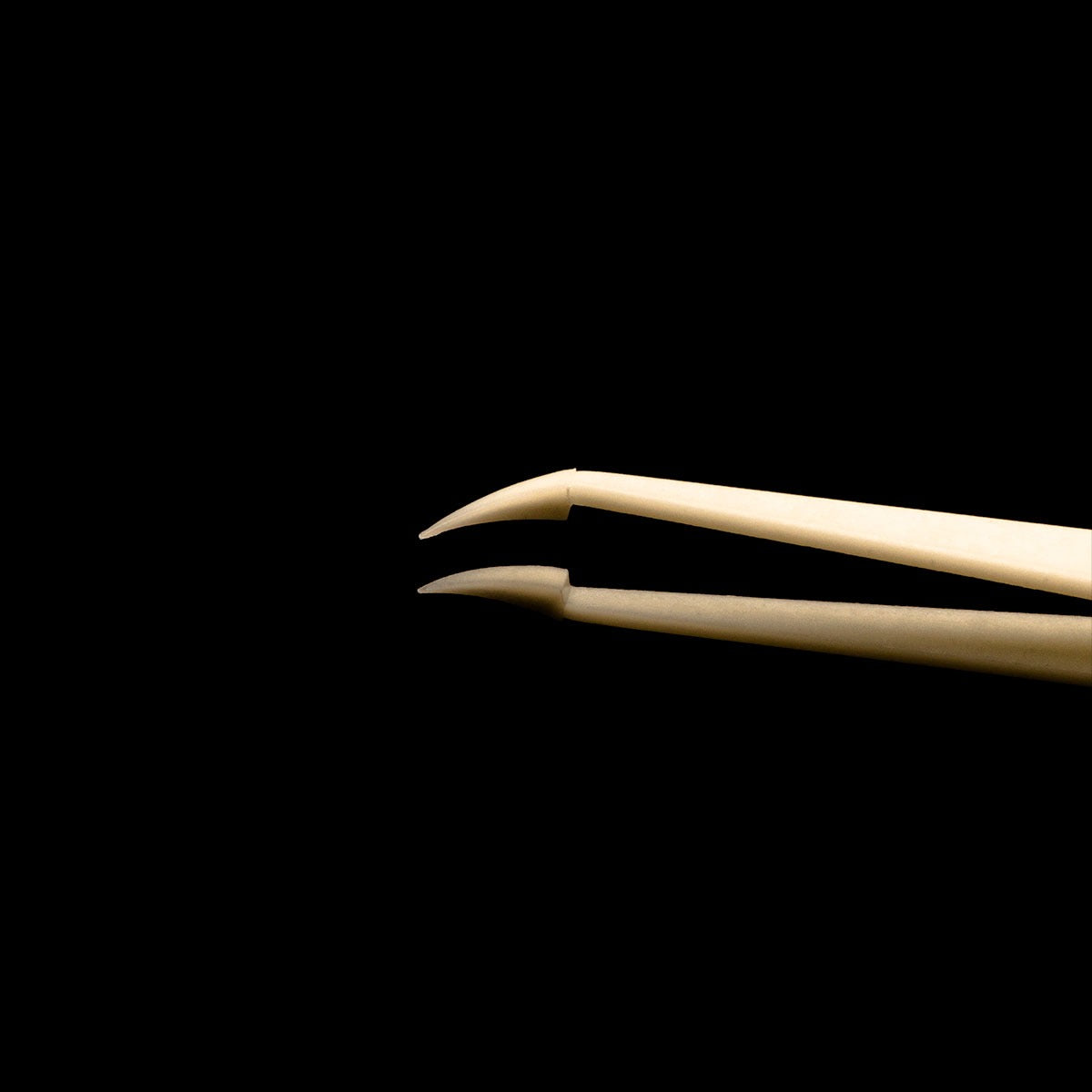 Delrin Plastic Tweezers, 11.8cm, Curved