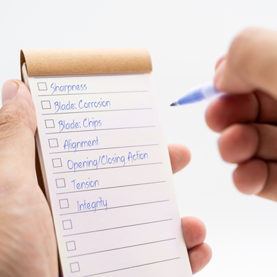 How to Properly Inspect Surgical Scissors