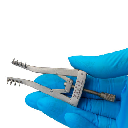 ALM Self-Retaining Retractor