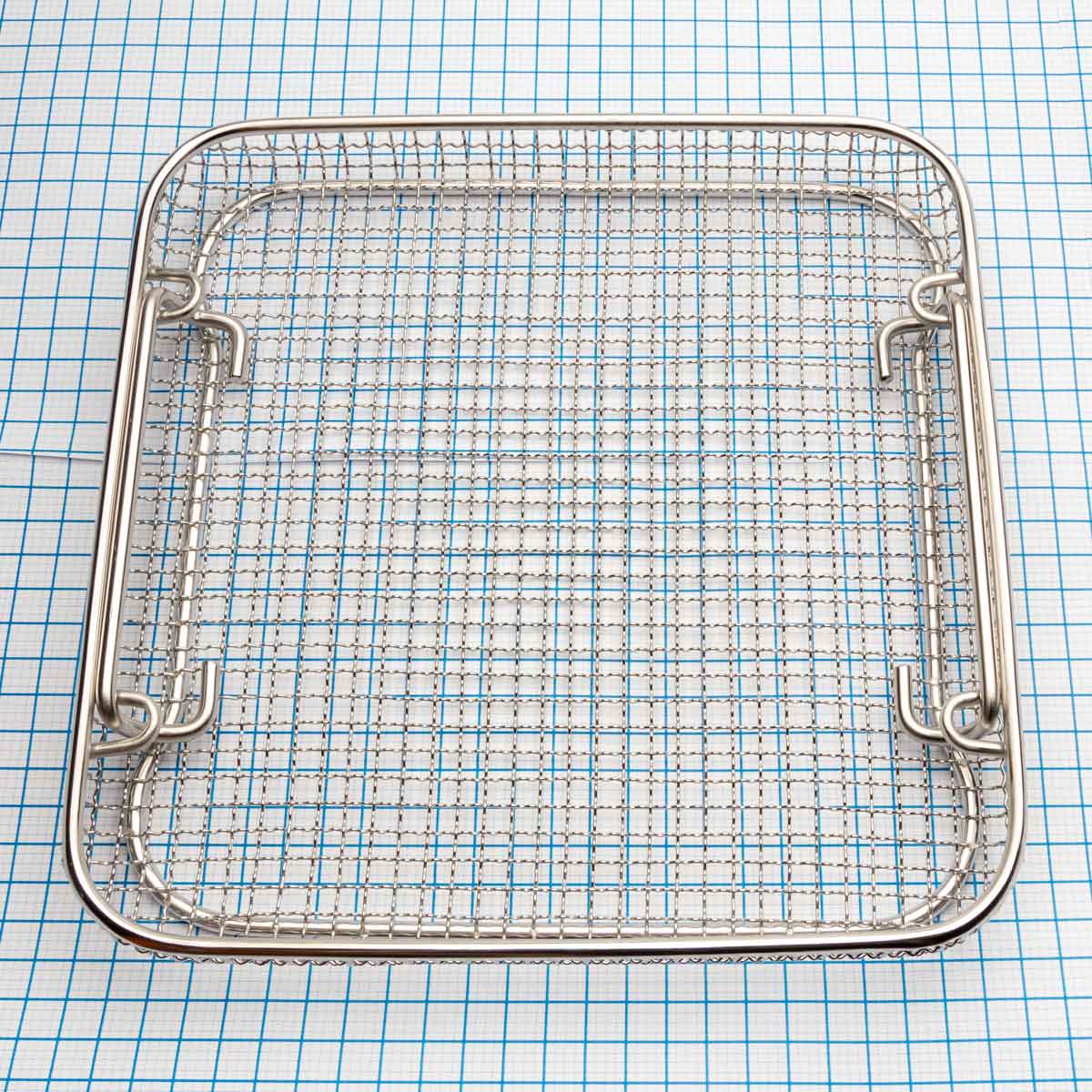 Crimped Wire Mesh Sterilization Baskets, Tilted Handles